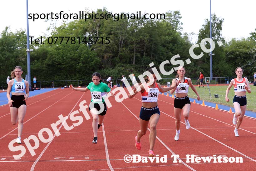 Girls under-15s 100 metres, 2025 North Eastern Track and Field Champs., Shildon, County Durham. Photo: David T. Hewitson/Sports for All Pics